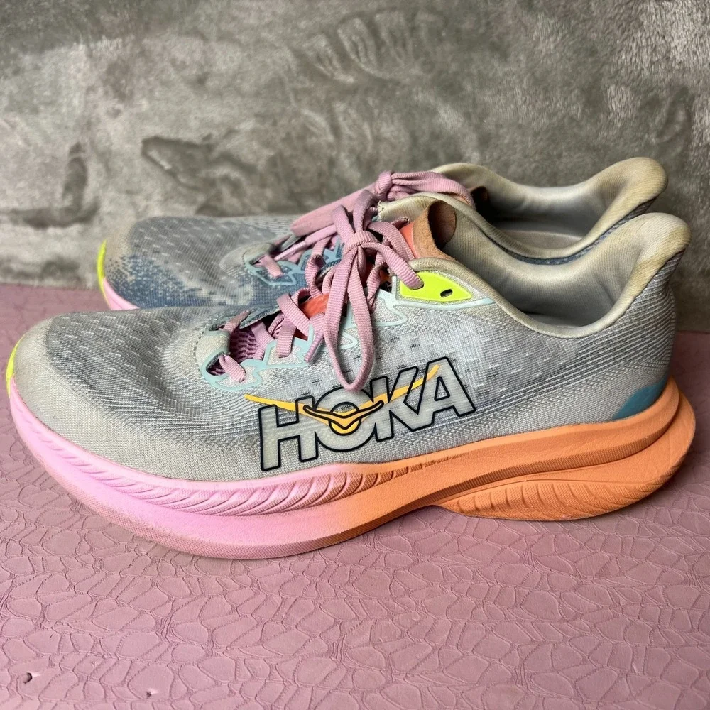 Hoka One One Mach 6 Running Shoes Womens Size 10.5B Logo Comfort Low Top 1147810